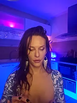 Luna Kitanna online show from 12-08-24, 07:11