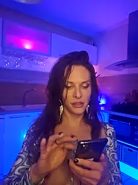 Luna Kitanna online show from 12-08-24, 10:14