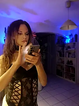 Luna Kitanna online show from 09-20-25, 09:49