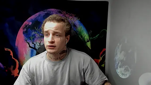 Snapshot of layneinchains chatting on 12-11-24, 05:15 layneinchains online show from 12-11-24, 05:15