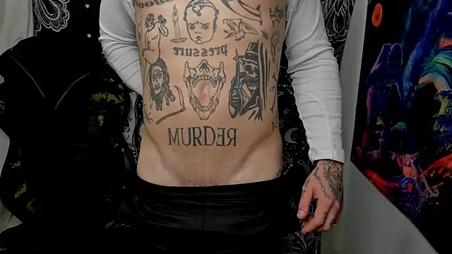 Snapshot of layneinchains chatting on 12-19-24, 07:07 layneinchains online show from 12-19-24, 07:07