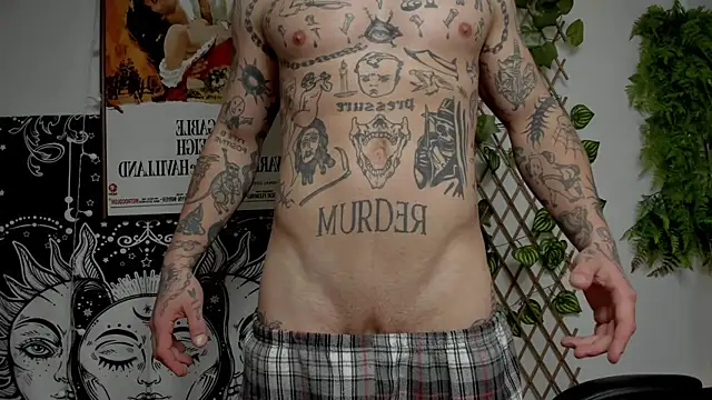 Snapshot of layneinchains chatting on 02-13-25, 07:52 layneinchains online show from 02-13-25, 07:52