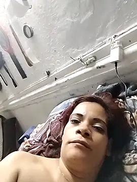 Snapshot of EscortRegina3535 chatting on 11-25-25, 08:25 EscortRegina3535 online show from 11-25-25, 08:25