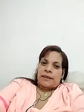 Snapshot of EscortRegina3535 chatting on 11-28-25, 07:22 EscortRegina3535 online show from 11-28-25, 07:22