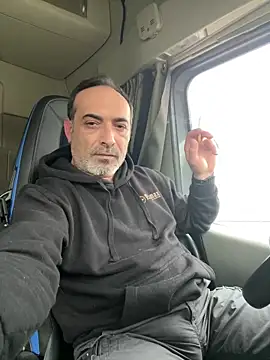 Snapshot of dzhakar chatting on 02-24-25, 12:37 dzhakar online show from 02-24-25, 12:37