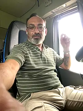 Snapshot of dzhakar chatting on 10-15-25, 11:54 dzhakar online show from 10-15-25, 11:54