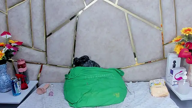 Kloe Candy1 online show from 01-31-25, 09:48