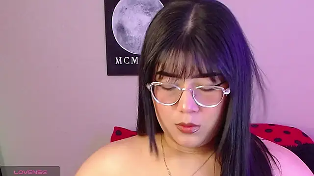 AlexaKimm online show from 04-13-26, 01:27