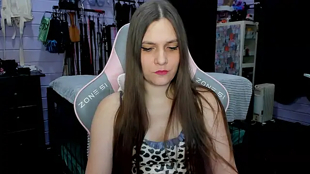 Snapshot of Stroynyash chatting on 02-01-25, 04:56 Stroynyash online show from 02-01-25, 04:56