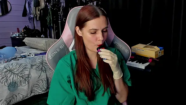 Snapshot of Stroynyash chatting on 11-14-25, 09:24 Stroynyash online show from 11-14-25, 09:24