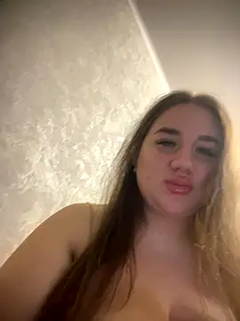 Snapshot of GabiBoobs chatting on 11-08-25, 09:13 GabiBoobs online show from 11-08-25, 09:13