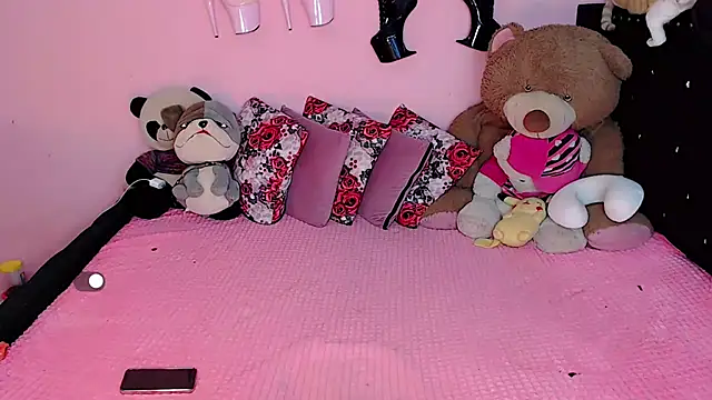 Ciinamonloren online show from 04-25-26, 02:14