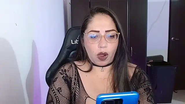 Snapshot of natashasmithe chatting on 09-24-25, 12:47 natashasmithe online show from 09-24-25, 12:47