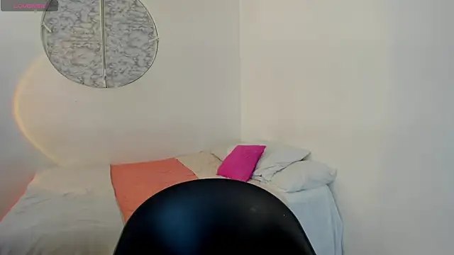 IsabelaVanegas  online show from 01-10-26, 07:26