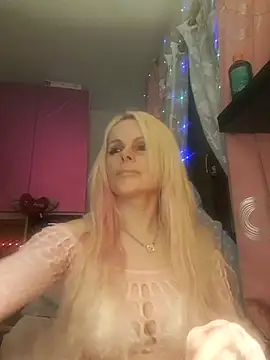 Snapshot of Angeldevilus chatting on 12-27-24, 12:18 Angeldevilus online show from 12-27-24, 12:18