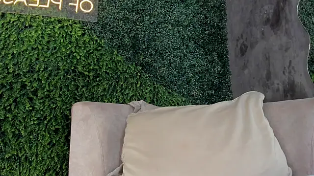 Abby-me online show from 03-11-25, 12:06