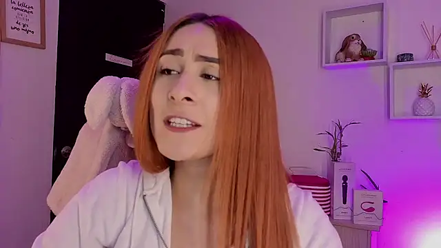 Snapshot of Tiarha chatting on 11-12-25, 04:46 Tiarha online show from 11-12-25, 04:46