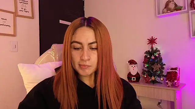 Snapshot of Tiarha chatting on 11-17-25, 04:18 Tiarha online show from 11-17-25, 04:18