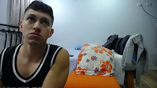 Snapshot of Iam_yourbabyprincess_XD chatting on 02-10-25, 07:04 Iam yourbabyprincess XD online show from 02-10-25, 07:04