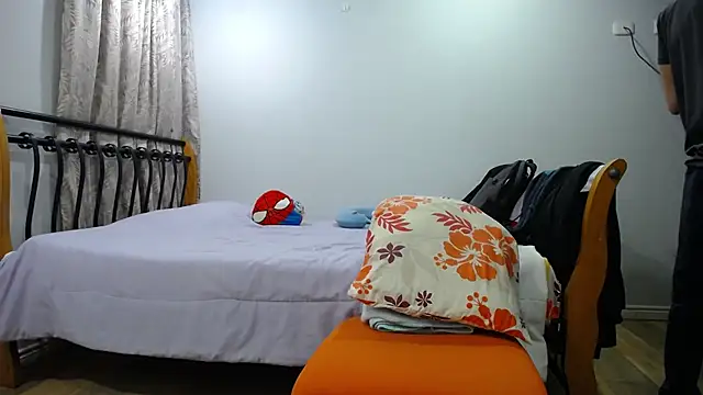 Snapshot of Iam_yourbabyprincess_XD chatting on 02-21-25, 07:01 Iam yourbabyprincess XD online show from 02-21-25, 07:01