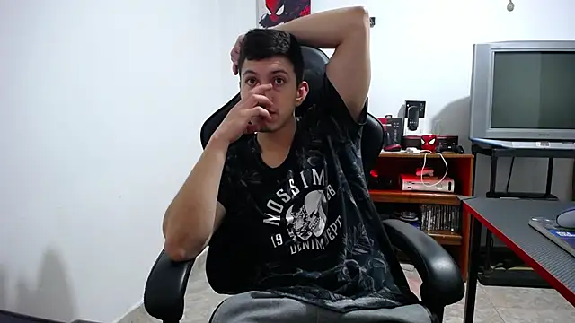 Snapshot of Iam_yourbabyprincess_XD chatting on 10-21-25, 08:04 Iam yourbabyprincess XD online show from 10-21-25, 08:04