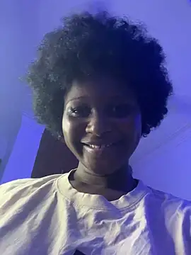 Snapshot of t-Booty_risky_ chatting on 12-11-24, 01:05 t-Booty risky online show from 12-11-24, 01:05