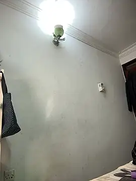 Snapshot of t-Booty_risky_ chatting on 01-21-25, 11:56 t-Booty risky online show from 01-21-25, 11:56