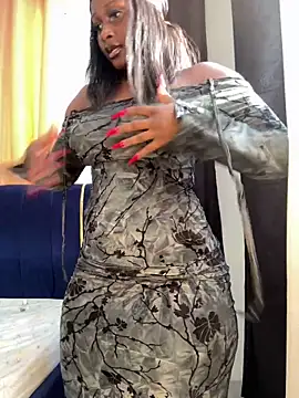 Snapshot of t-Booty_risky_ chatting on 10-03-25, 01:41 t-Booty risky online show from 10-03-25, 01:41