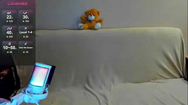 Snapshot of SaraXray chatting on 11-02-25, 01:08 SaraXray online show from 11-02-25, 01:08