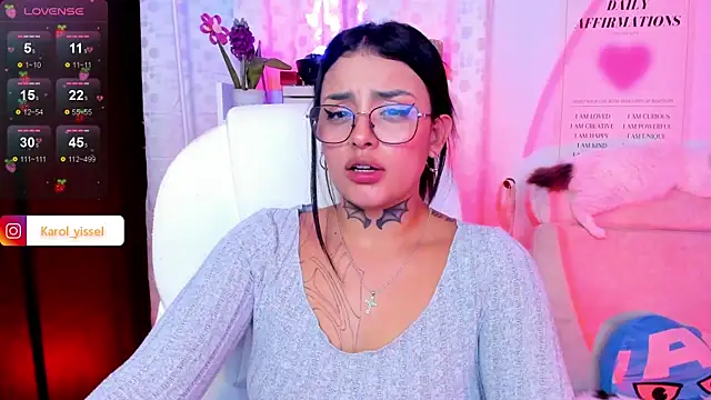 Hinataw33d01 online show from 02-12-25, 06:29