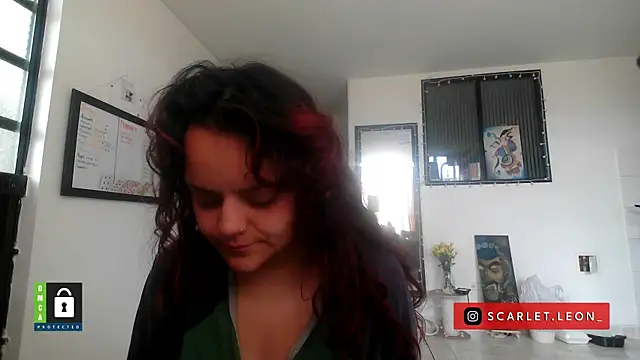 Scarletleon77 online show from 01-14-26, 04:12