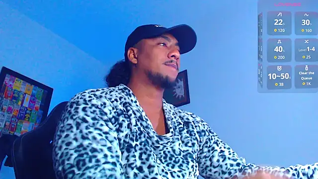 Snapshot of yosoy_enzo2020 chatting on 05-27-26, 04:42 yosoy enzo2020 online show from 05-27-26, 04:42