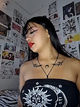 Snapshot of Hot_sophie_ chatting on 02-16-25, 11:16 Hot sophie online show from 02-16-25, 11:16