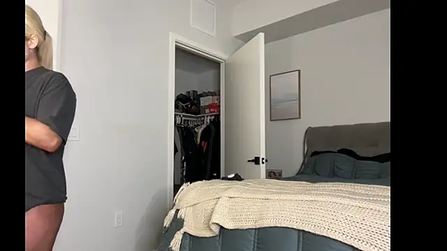 ElenaErickson online show from 01-12-26, 02:28