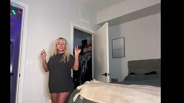 ElenaErickson online show from 02-09-26, 03:32