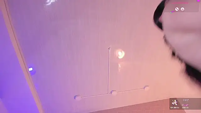 Snapshot of Emilyboobss chatting on 02-21-25, 07:45 Emilyboobss online show from 02-21-25, 07:45