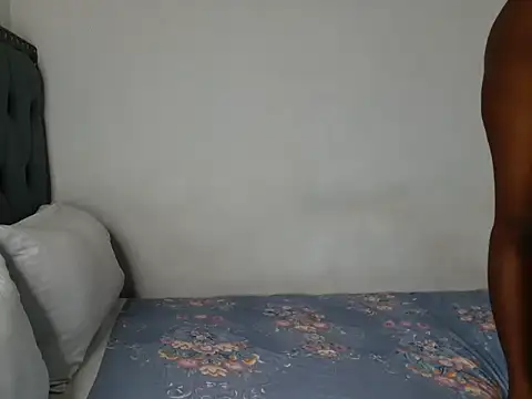 Snapshot of FaeMDom2 chatting on 01-18-25, 10:28 FaeMDom2 online show from 01-18-25, 10:28