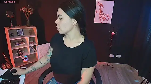 Snapshot of _WednesdayFriday_ chatting on 12-03-24, 07:00 WednesdayFriday online show from 12-03-24, 07:00