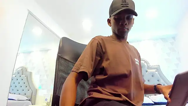 JacksonMuller  online show from 12-13-24, 02:05