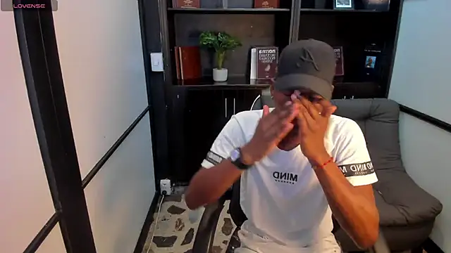 JacksonMuller  online show from 10-30-25, 02:07