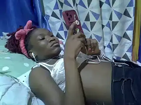 Snapshot of just_nala chatting on 03-06-25, 08:37 just nala online show from 03-06-25, 08:37