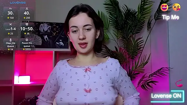 SweetieKendl online show from 03-18-26, 09:29