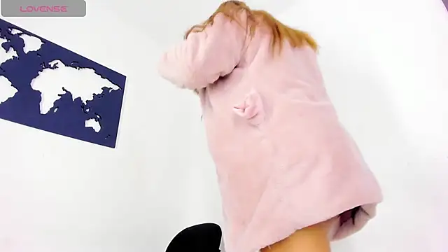 CurvyViolet online show from 12-10-24, 11:54