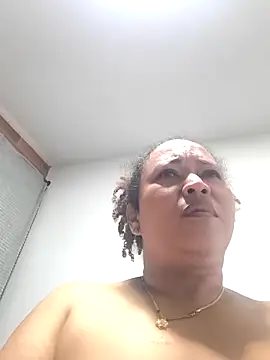 debboraWagner online show from 12-19-25, 01:07