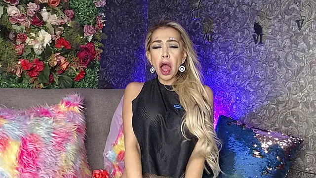 EvelinaGrey online show from 01-28-25, 07:00