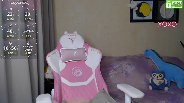 Snapshot of LeahGottty chatting on 02-02-25, 04:26 LeahGottty online show from 02-02-25, 04:26