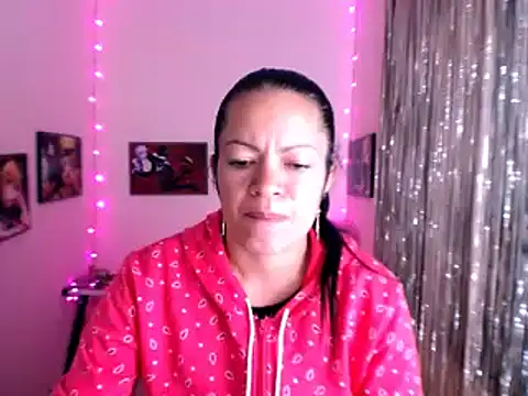 Snapshot of Cristal_w chatting on 02-03-25, 04:20 Cristal w online show from 02-03-25, 04:20