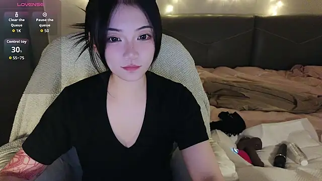 Snapshot of Jennie-007 chatting on 10-25-25, 12:13 Jennie-007 online show from 10-25-25, 12:13