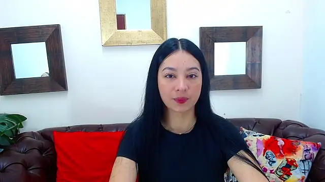 Snapshot of Lila_Pinky chatting on 02-28-25, 02:09 Lila Pinky online show from 02-28-25, 02:09