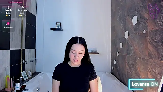 Lila Pinky online show from 01-15-26, 12:21